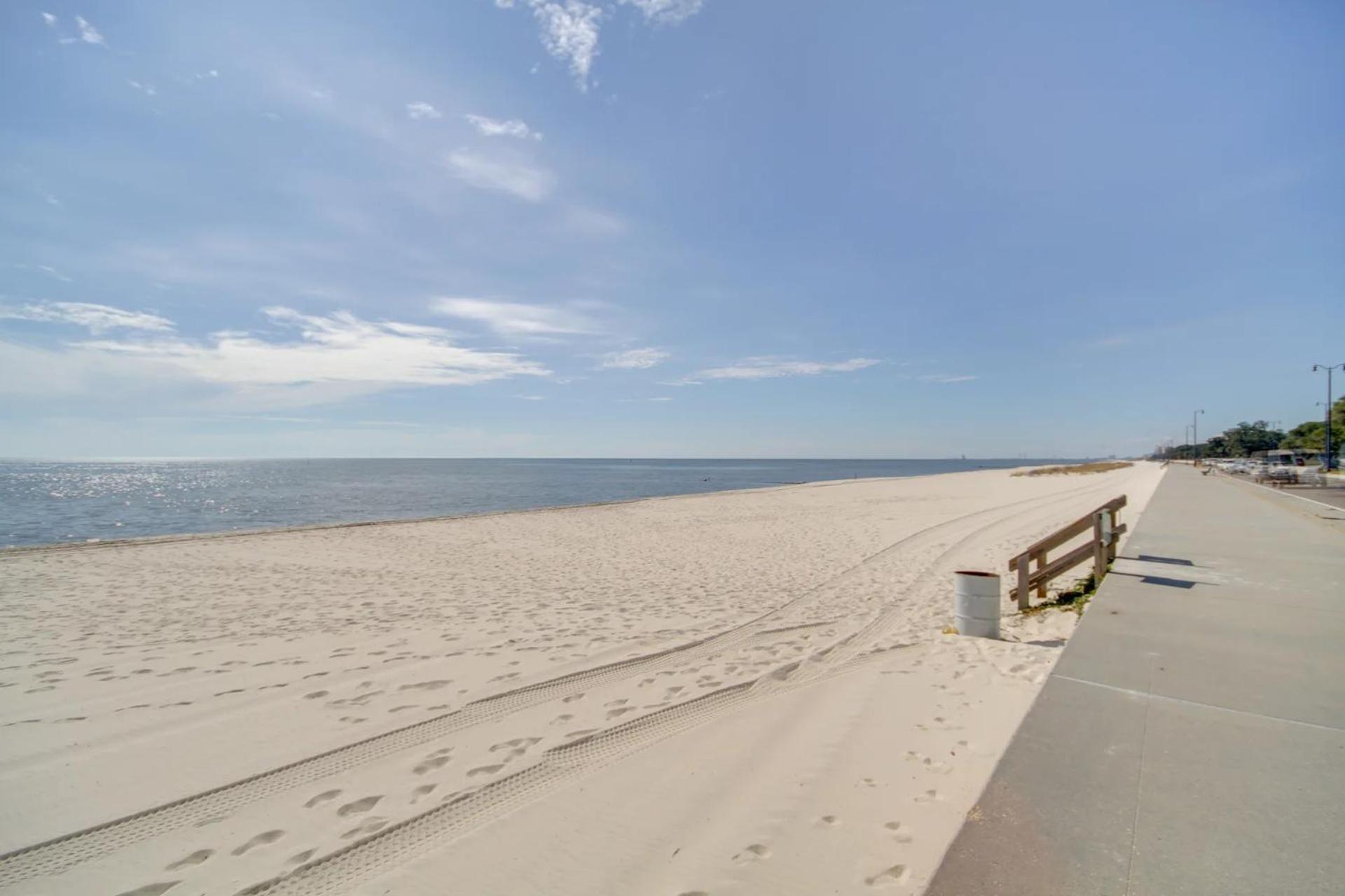 Charming Condo On The Beach/Legacy T2-1102 Gulfport Extérieur photo
